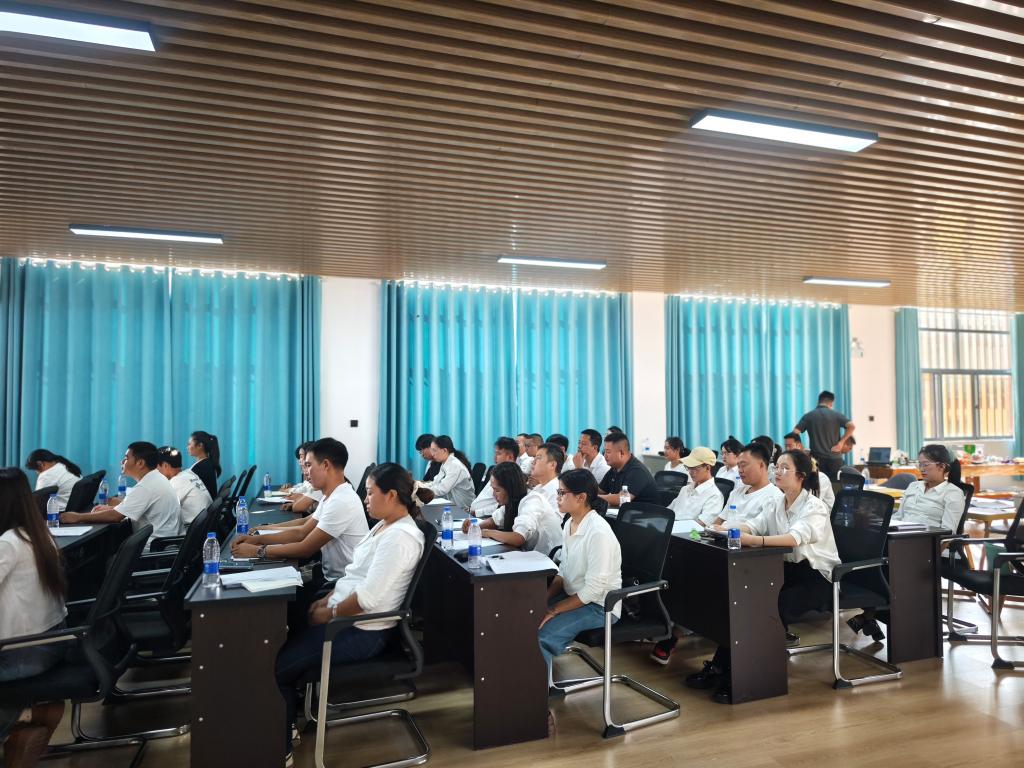 490e7187ffa1c7ccc1c81e4a8c492ccf.jpg